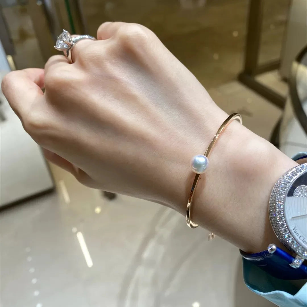 Korean Simple Style Gold Plated White Pearl Cuff Bangle for Women Girls Adjustable Pearl Open Bangle Bracelet