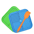 2024 Pet Supplies New Pet Food Grade Silicone Bowl Feeder Lick Mat Pad with Suction Cup Dog Cat Honeycomb Lick Mat with Spoon