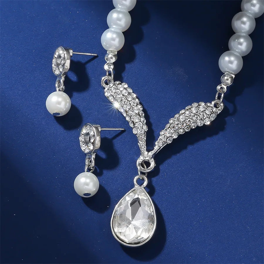 Fashion Pearls Jewelry Set New Wings Design White Color Necklaces Earrings Wedding Pearl Jewelry Sets for Brides