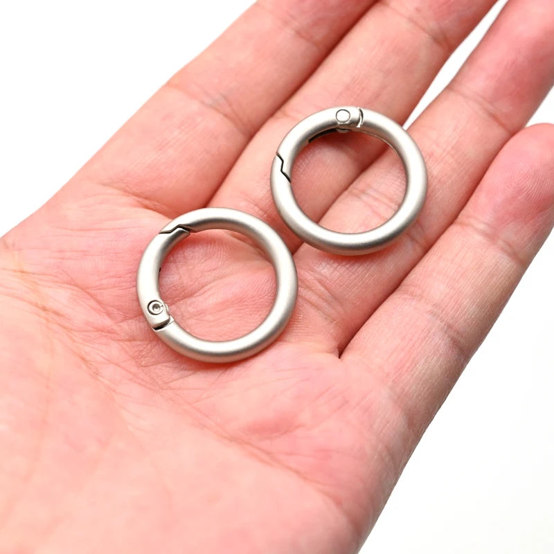 Circle Snap Clip Hook Flat Carabiner O Ring Spring Gate Clasp Buckle Round Spring Carabiner for Keychain Handbag