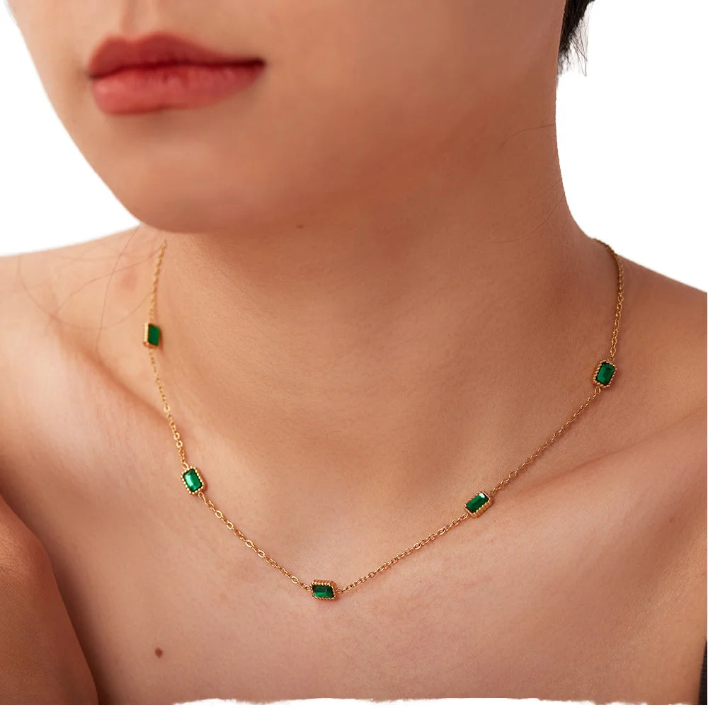 Vintage Square Emerald Diamond Choker Necklace Gold Plated Stainless Steel with Sparkling Cubic Zirconia for Gift Occasions