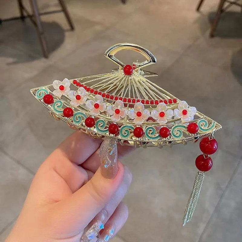 Wholesale Ethnic Japanese Styl Customs Hair Clips for Women Hanfu Headpiece Pearl Hair Ornament Metal Shark Clip