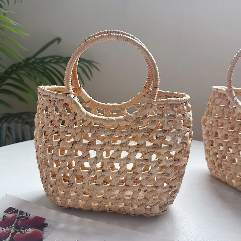 Casual Women's Woven Straw Handbag Retro Portable PC Vacation Travel Beach Bag Stylish Natural Tote Open Closure Handmade Soft
