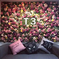 Handmade Luxury Artificial Flower Wall Panel 3D Fake Flower Decoration for Christmas Back School Restaurant Mall Wall Decorative