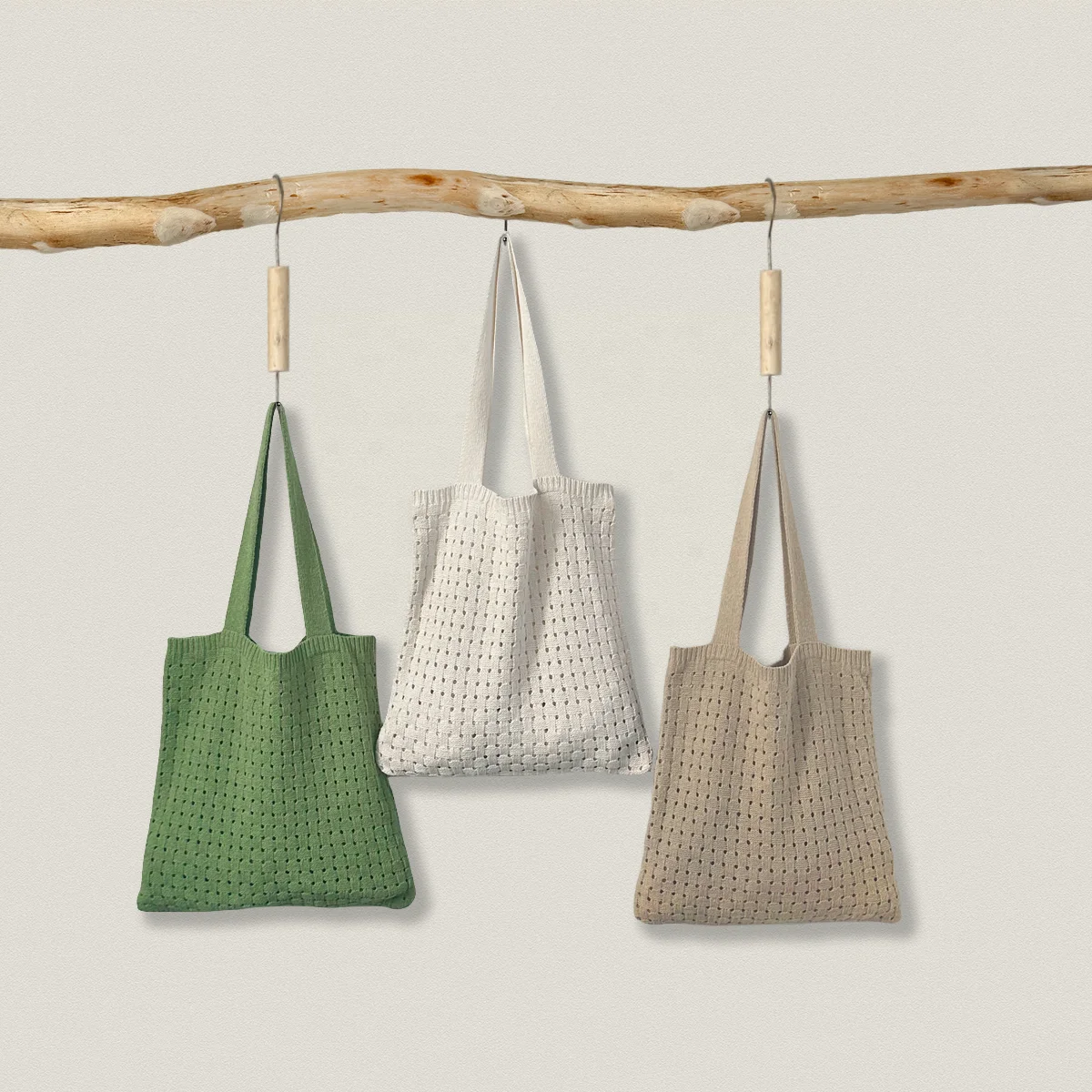 2023 Custom New Style Crochet Polyester Women's Large Tote Shopping Bags Portable with Hollow Out Design Knitted Shoulder Straps