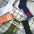 Trending American Streetwear Socks Cotton Knitted Men Women Breathable Terry Letter Socks Crew Custom Logo Packaging