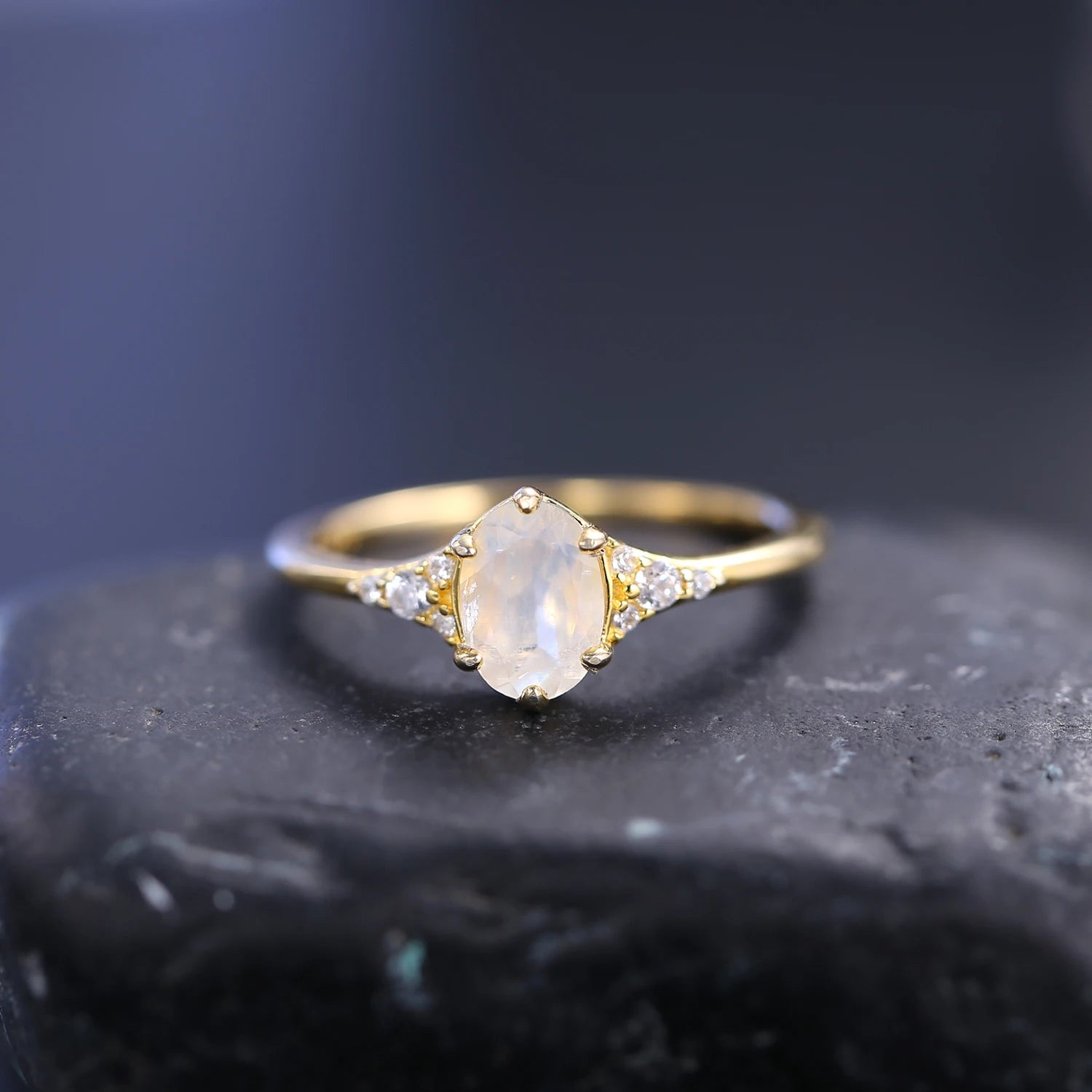 OL0896 Fine Jewelry Custom CZ Diamond Side Stone Engagement 6 Prong Setting 14K Gold Plated Oval Rainbow Moonstone Silver Ring