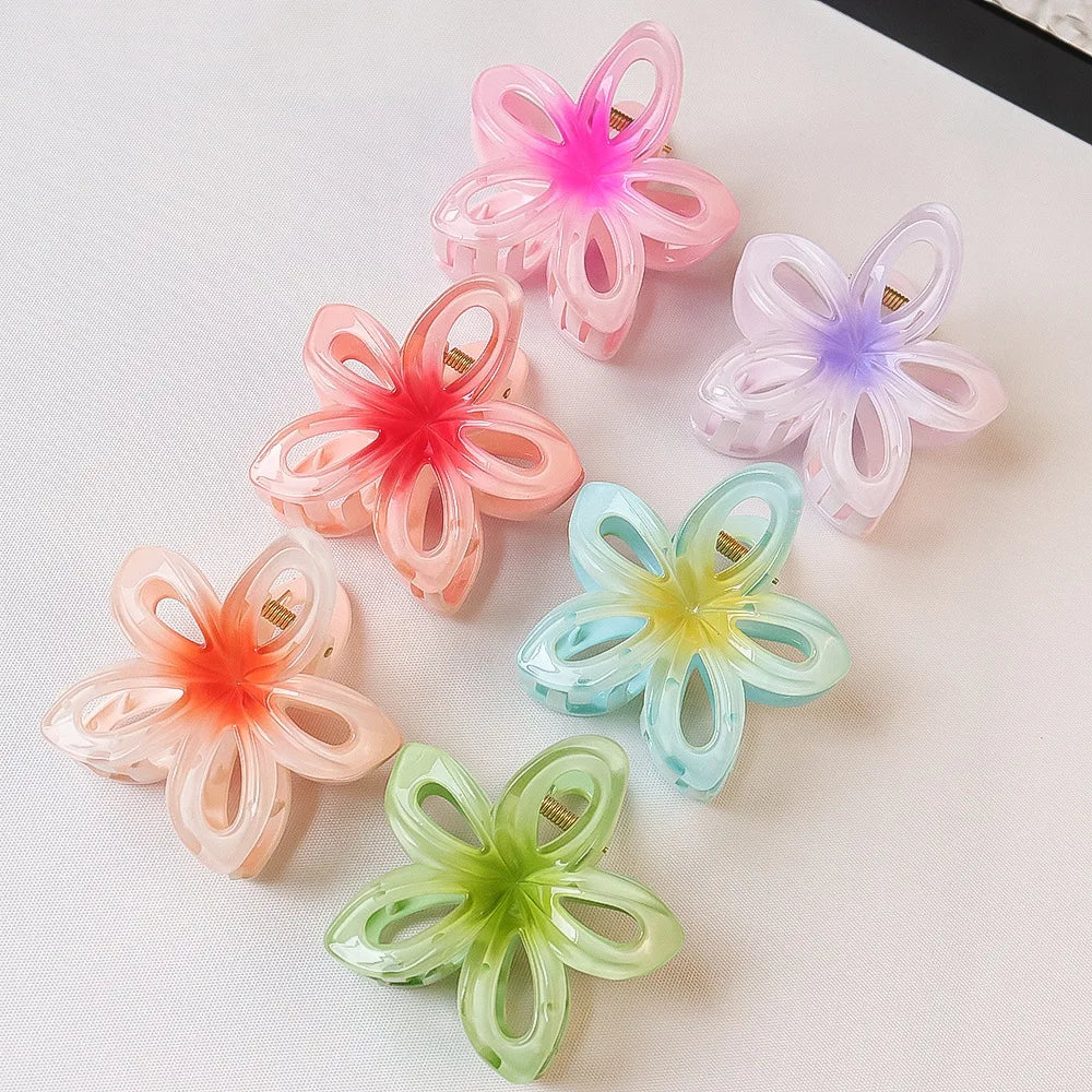 Factory Wholesale 9cm Frangipani Hollowout Hair Claw Clips Color Trumpet Plastic Hair Accessories for Girls