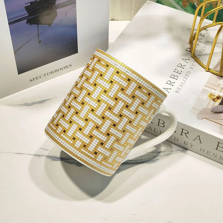Wholesale Custom Porcelain Mug Ceramic Coffee Tea Milk Cups Bone China Drinkware Mugs Birthday Gift Cups With Golden Spoon