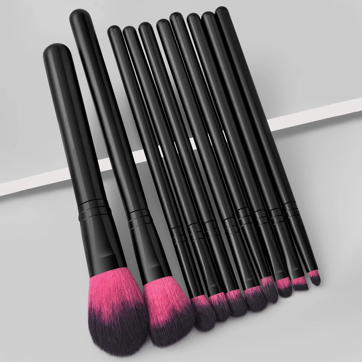 YUE New Arrival 10pcs Color Black Makeup Brush Set Women's Beauty Makeup Tools Soft Handy Wood Handle Vegetarian