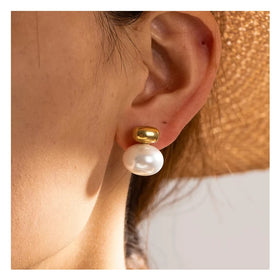 Vintage Stainless Steel Gold Plated Earrings Hypoallergenic Delicate Oval Pearls Temperament Stud Earrings for Women