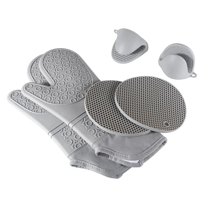 Customized Long Oven Kitchen Insulated Baking Gloves Dotted OEM ODM Microwave Silicone Gloves Honeycomb Pad Hand Clip Set