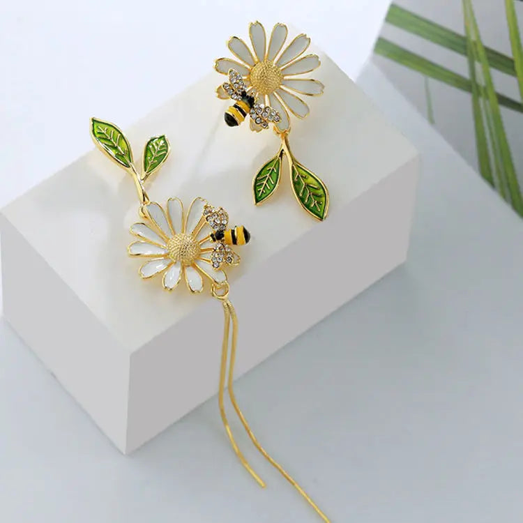 S925 Daisy Jewelry Daisy Earrings Flower Tassel Earrings Jewelry Daisy Asymmetry Bee Earrings