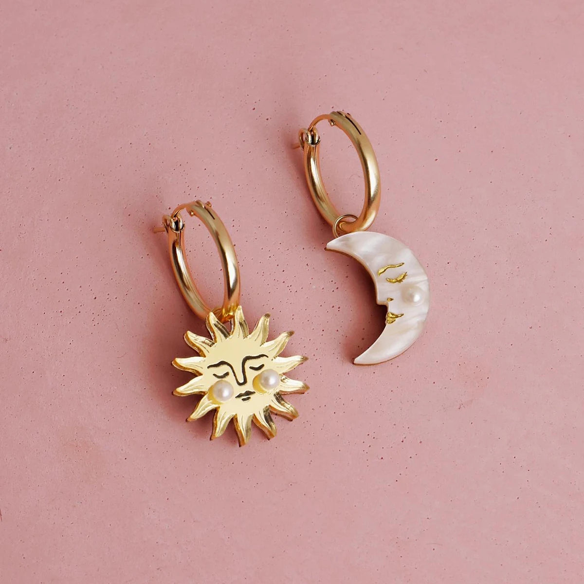 J&D Unique Stylish 18k Gold Plated Stainless Steel Sun Moon Bead Shell Pearl White Shell Hoop Earrings for Daily Wearing