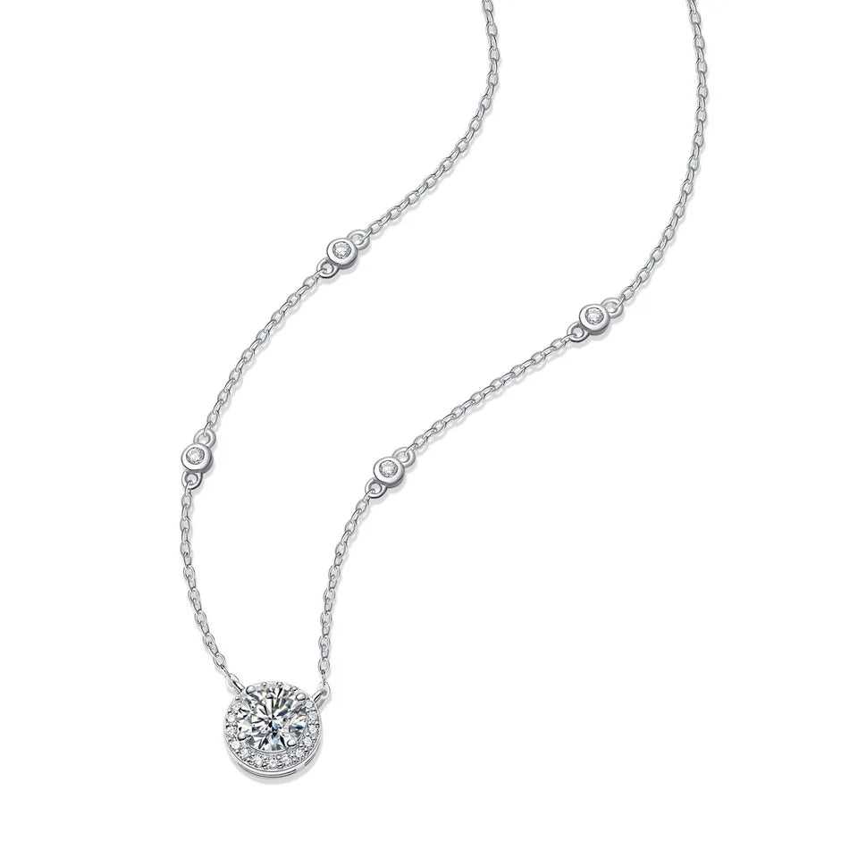 1 Carat Moissanite Necklace for Women 925 Sterling Silver Starry Sky Pendant Fashionable Exquisite Gentle Style Valentine's Day