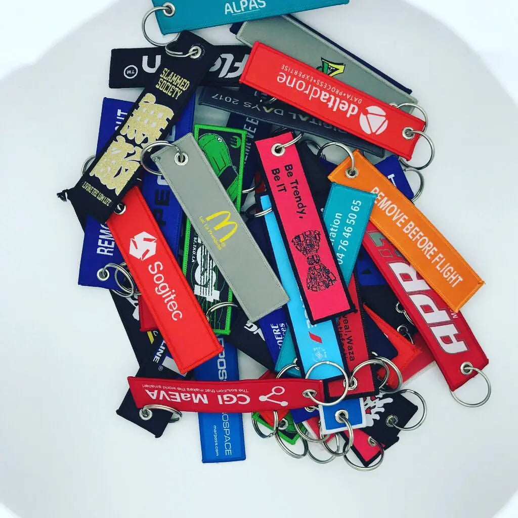 Wholesale Washable Keychain Fabric Eco-Friendly Polyester Thread Custom Embroidered Keychain