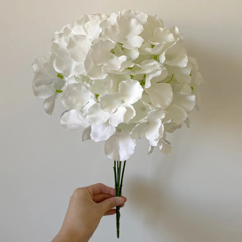 Promotional White Hydrangea 5 Head Artificial Bouquet Wedding Party Flower Arrangement
