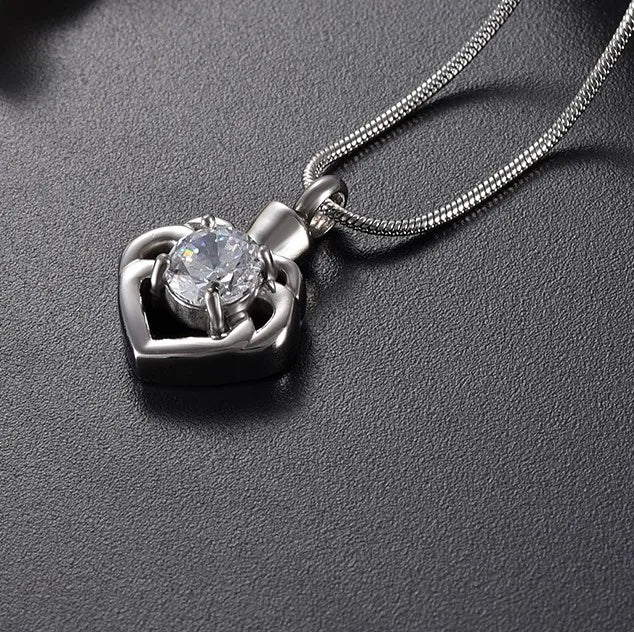 Crystal Heart Cremation Urn Pendant Memorial Keepsake Heart Necklace Cemetery Cremation Ashes Jewelry Funeral Casket Ashes Urns