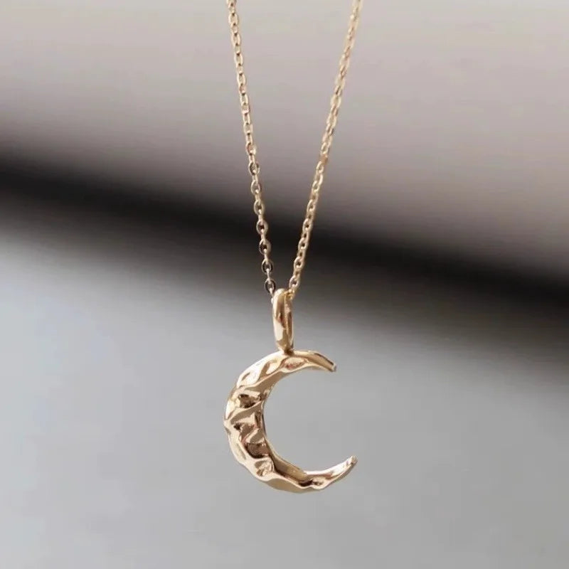 Factory Wholesale Fashion Simplicity Corrugation Moon Pendant Necklace Jewelry 925  Sterling Silver Clavicle Necklace for Women
