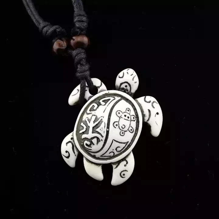2022 Wholesale Cartoon Two-color Optional Necklace Yak Bone Pendant Necklace Cute Vintage Turtle Necklace for Women Men