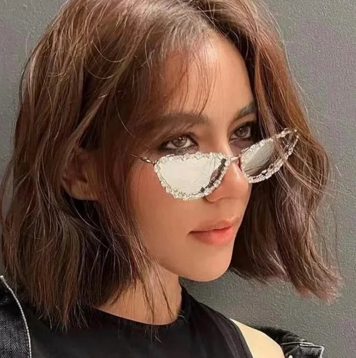 New Triangle Cat Eye Bling Rhinestone Women Sunglasses With Diamonds Lunette De Soleil Femelle
