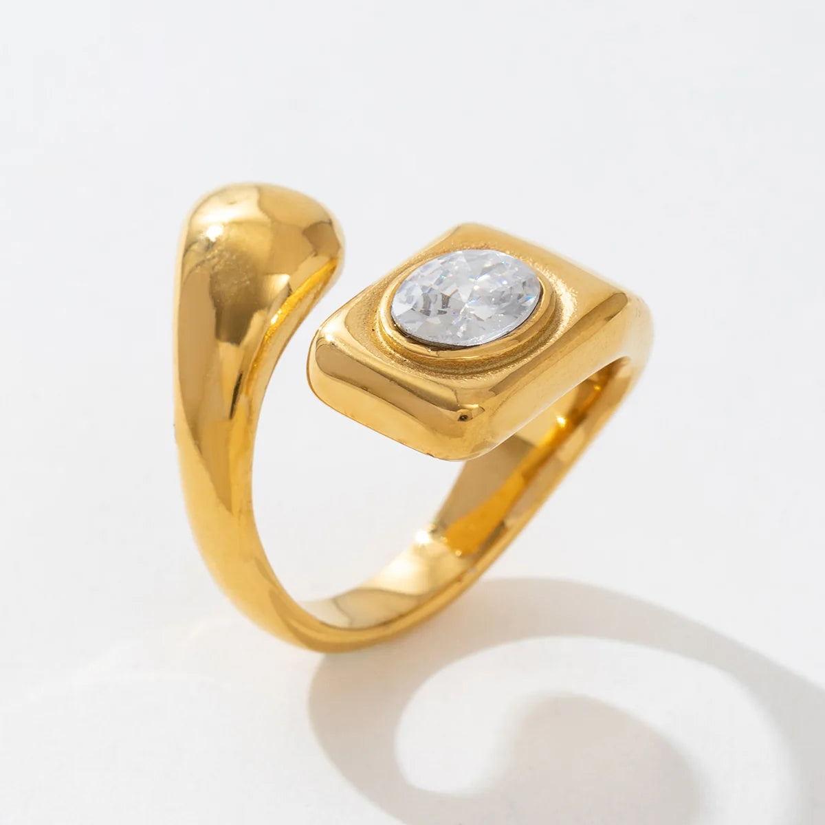 Wholesale Hot-selling Classic Fashion Woman Engagement Memorial Zircon Gold Plated Nugget Ice Rings Spiral