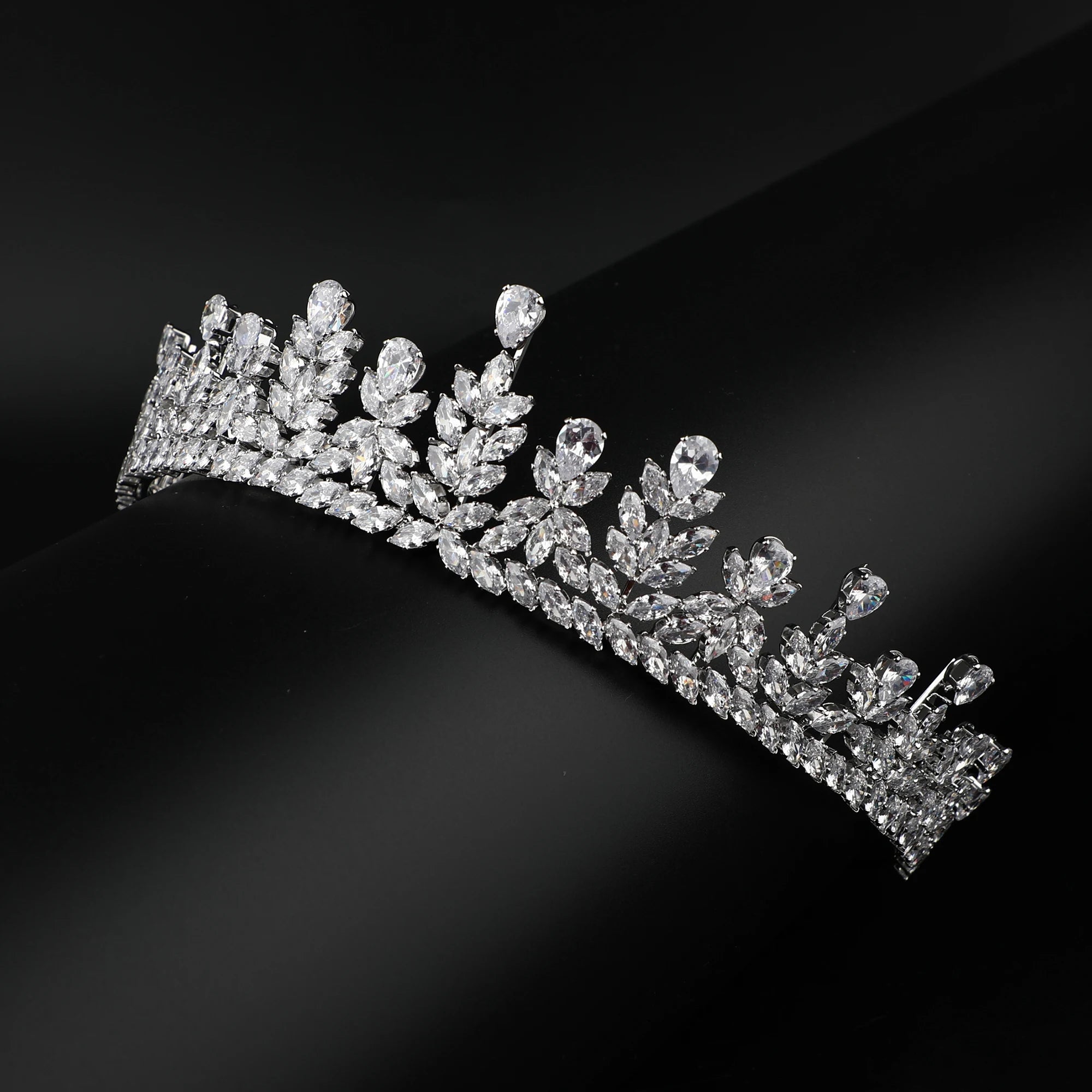 Platinum Plated/ Gold Plated Dainty Jewelry Zircon Crown for Wedding Hair Accessories Headpiece Wedding Tiaras and Bridal Tiara