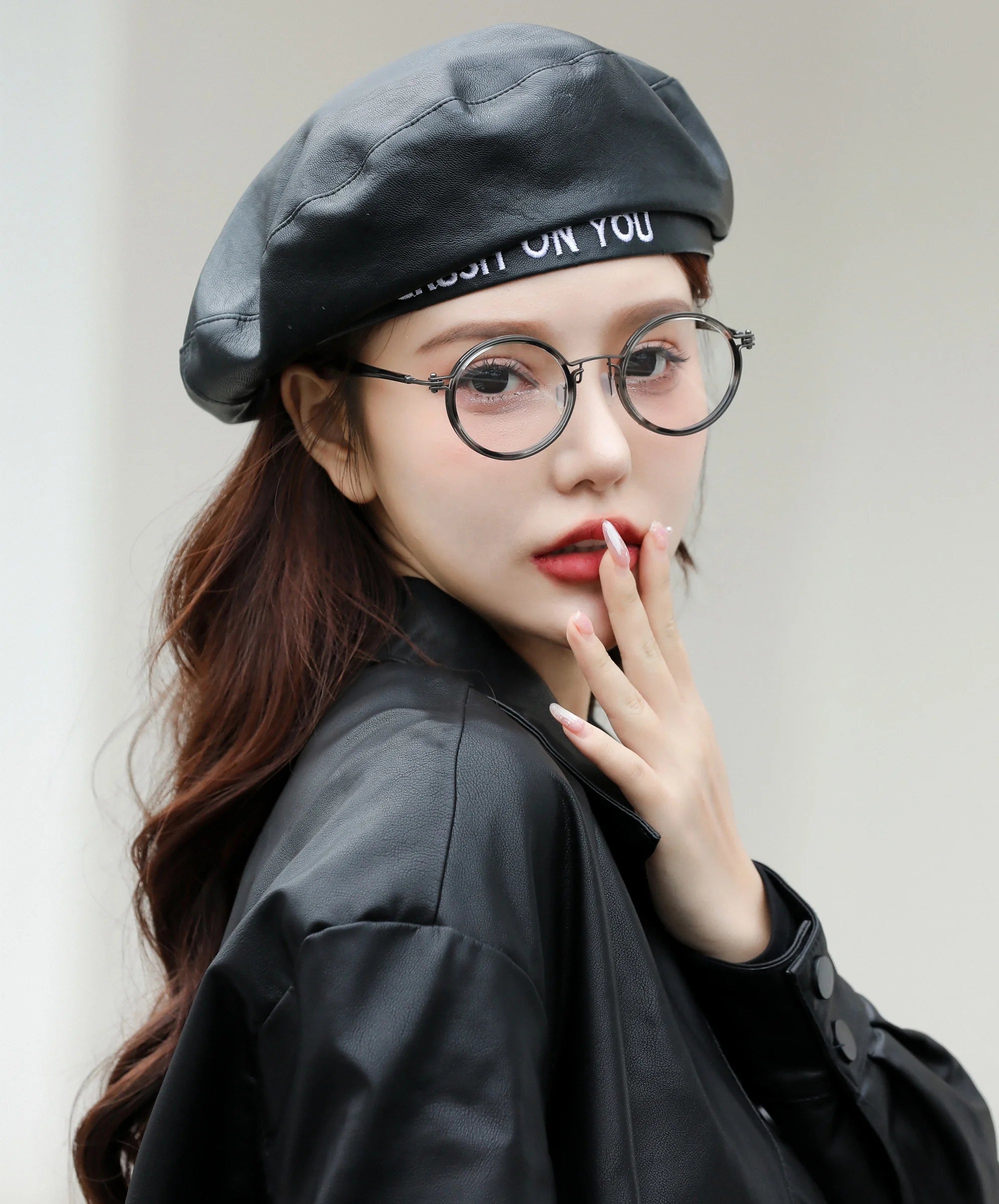2023 New Retro Frame Titanium Reading Glasses Women's Fashion Optical Glasses Frame High Quality Present Xxin T1076 3 Colors