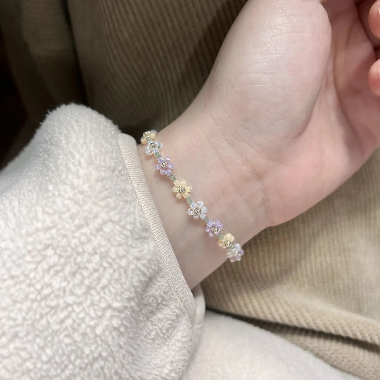 Wholesale Women's Super Immortal Sweet Small Flower Beaded High Beauty Versatile Wedding Anniversary Gift Bracelets