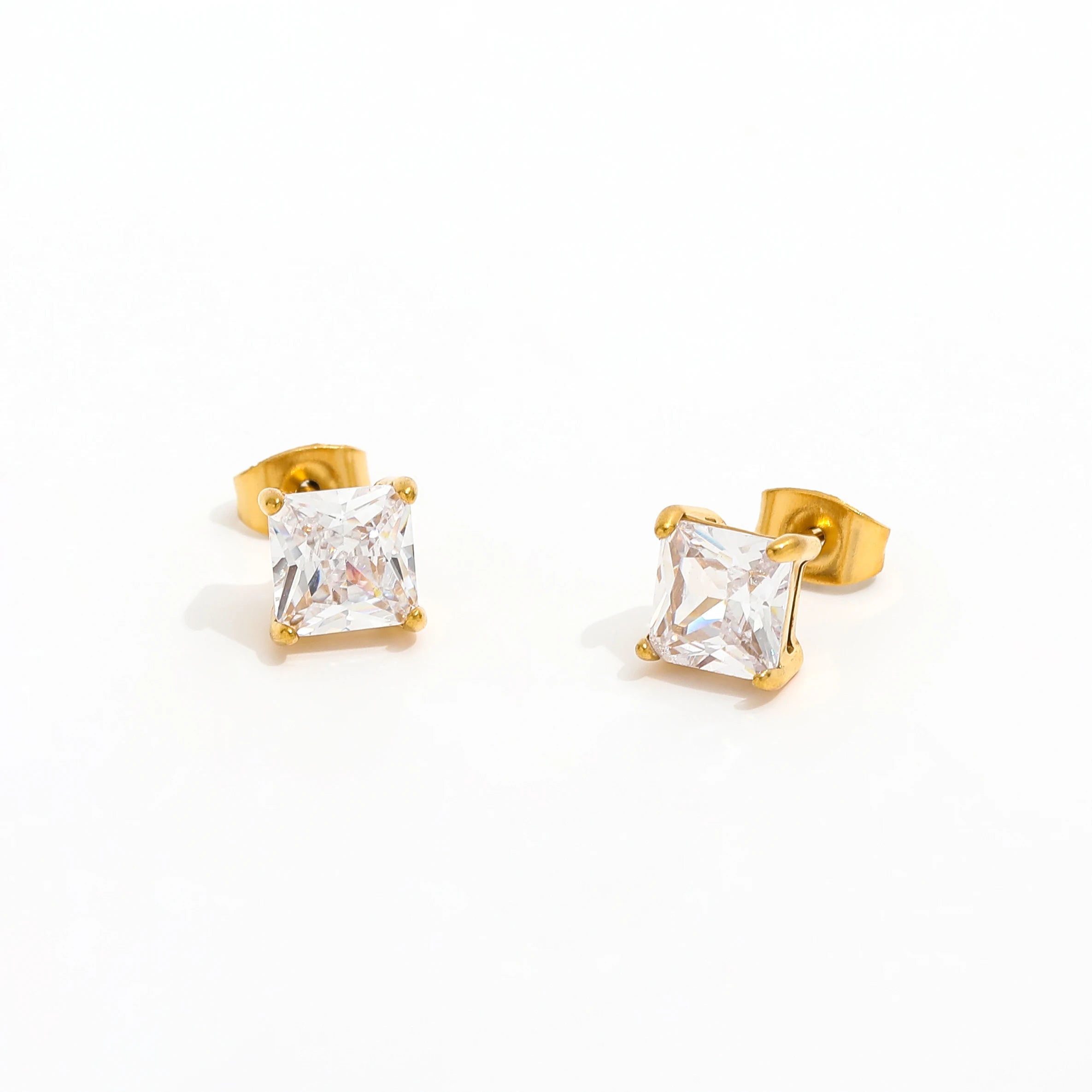 Fenny 18K Gold-plated Wholesale No Fade Dainty Simple Cubic Diamond Crystal Stainless Steel Stud Earring for Women
