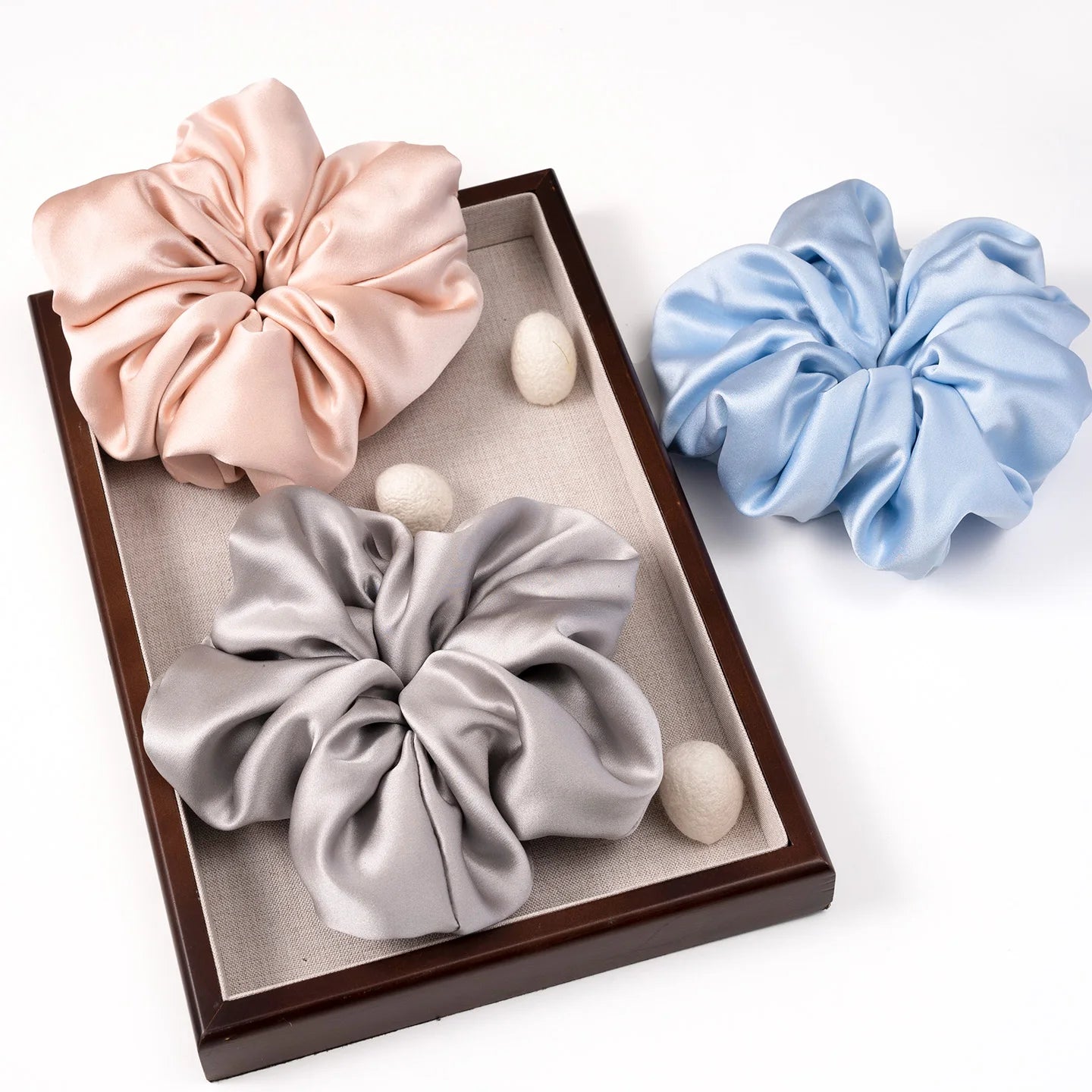 Large Silk Scrunchie Filled Version 30momme 8cm 100% 6A Mulberry Silk Scrunchies Solid Color Silk Hair Scrunchies Tags Labels
