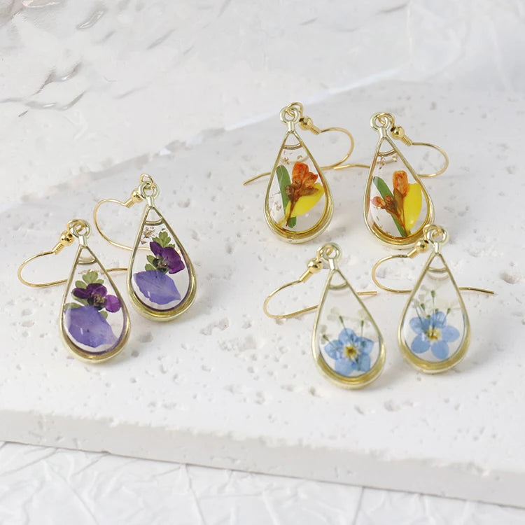 925 Silver Dried Flower Earrings Resin Pressed Flower Pendant Earrings Dangle Earrings Jewelry for Women Daily Wear