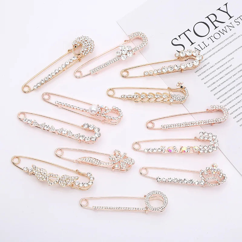 New Brooch Glass Rhinestone Women Korean Fashion Flower Bulk Ladies Pin Brooch