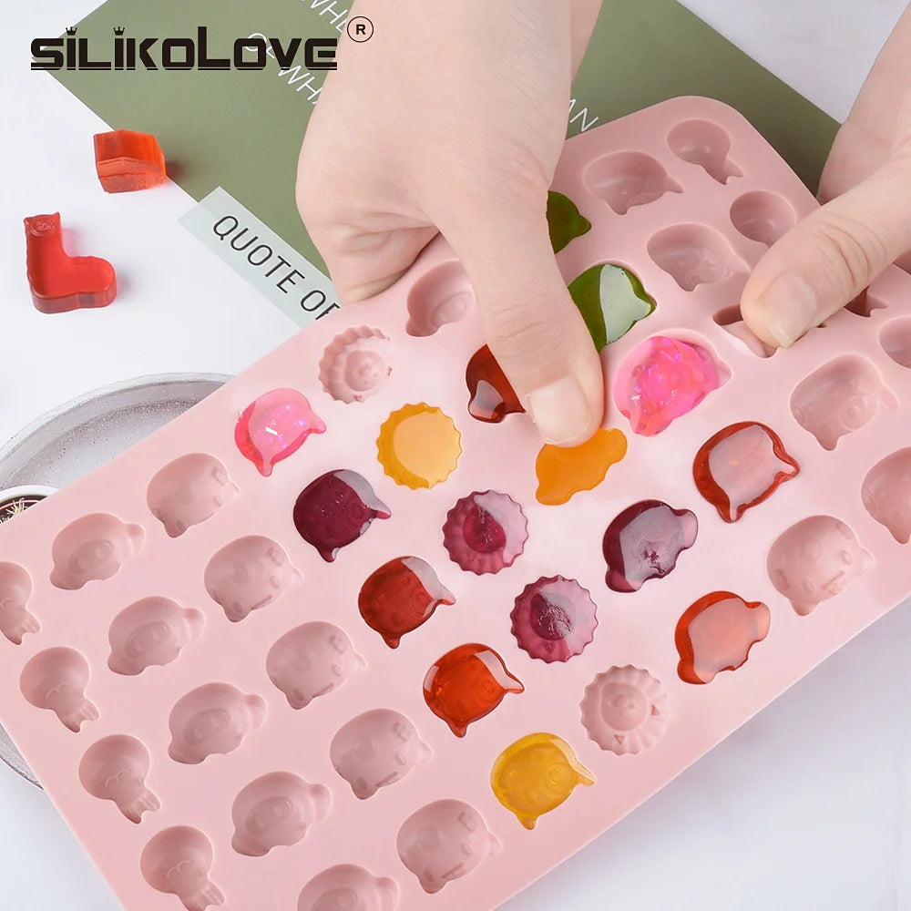 Crafts 3d Multi  Cartoon Animal Vehicle Alpaca Shapes Silicone Mold for Baking  Decorating Tools