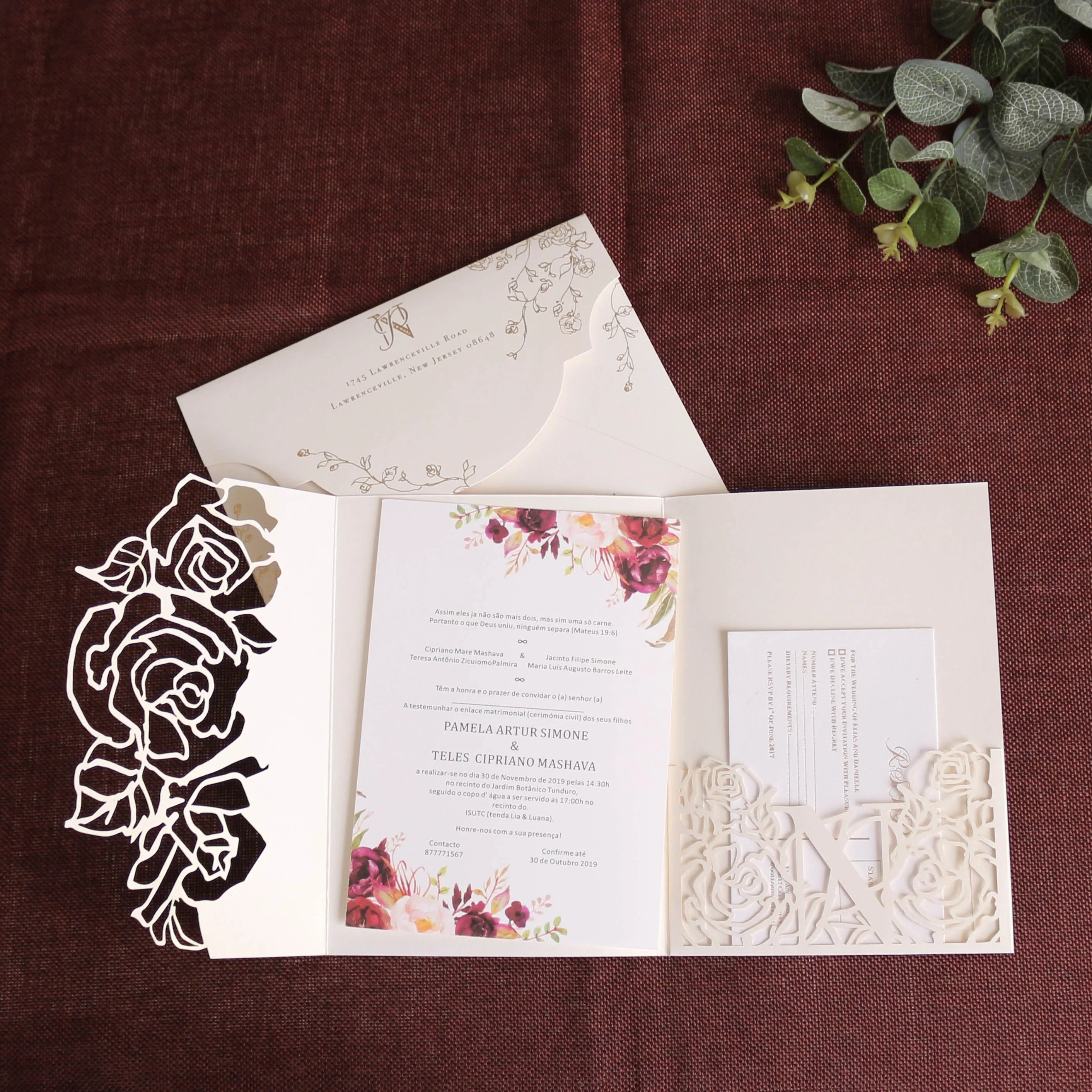 Cheap Flower Shape Laser Cut Card Wedding Invitations Laser Cut Pocket Wedding Invitations 2021