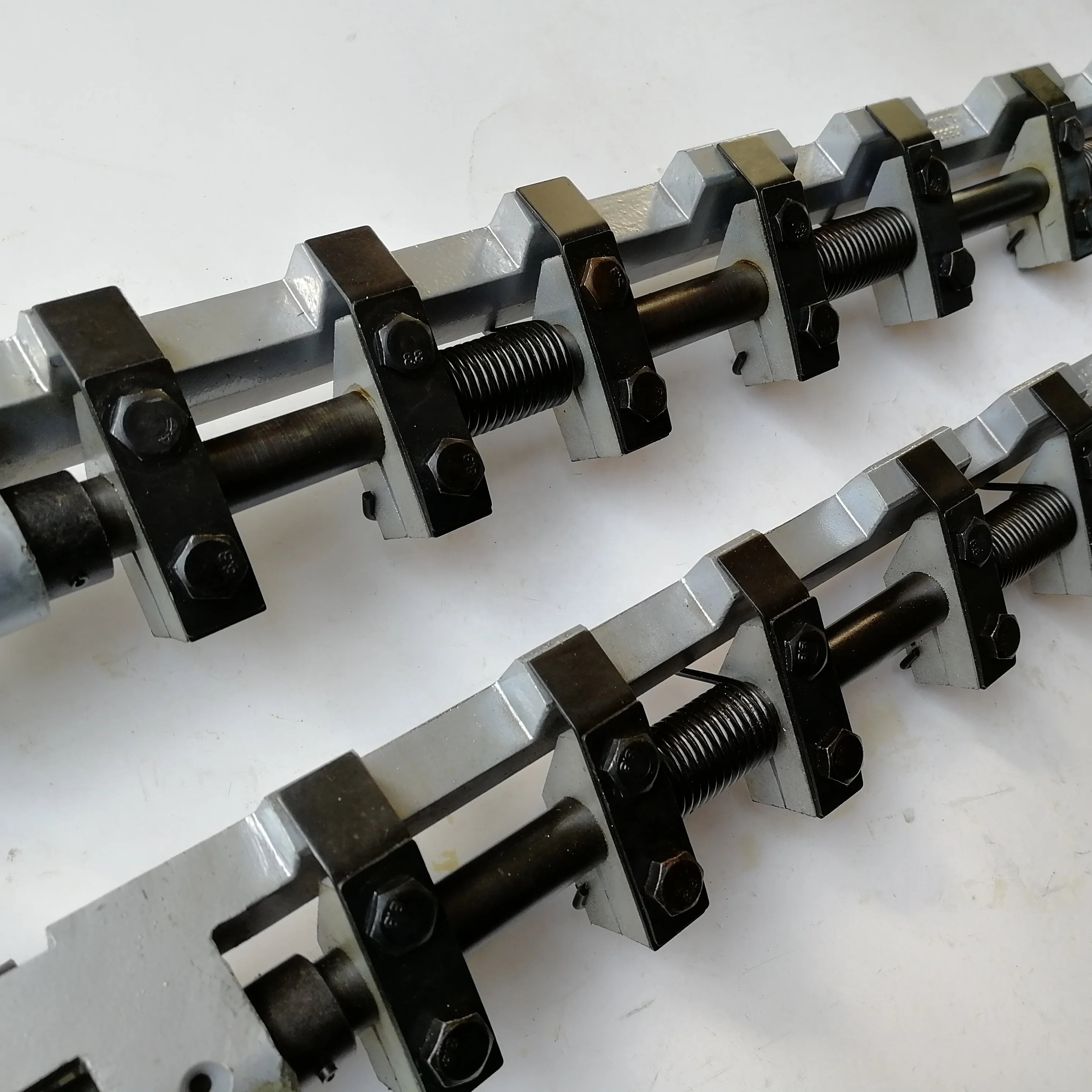 Caiye Best Quality GTO46 GTO52 Gripper Bar 42.014.003F 69.014.003R for Offset Printing Machine
