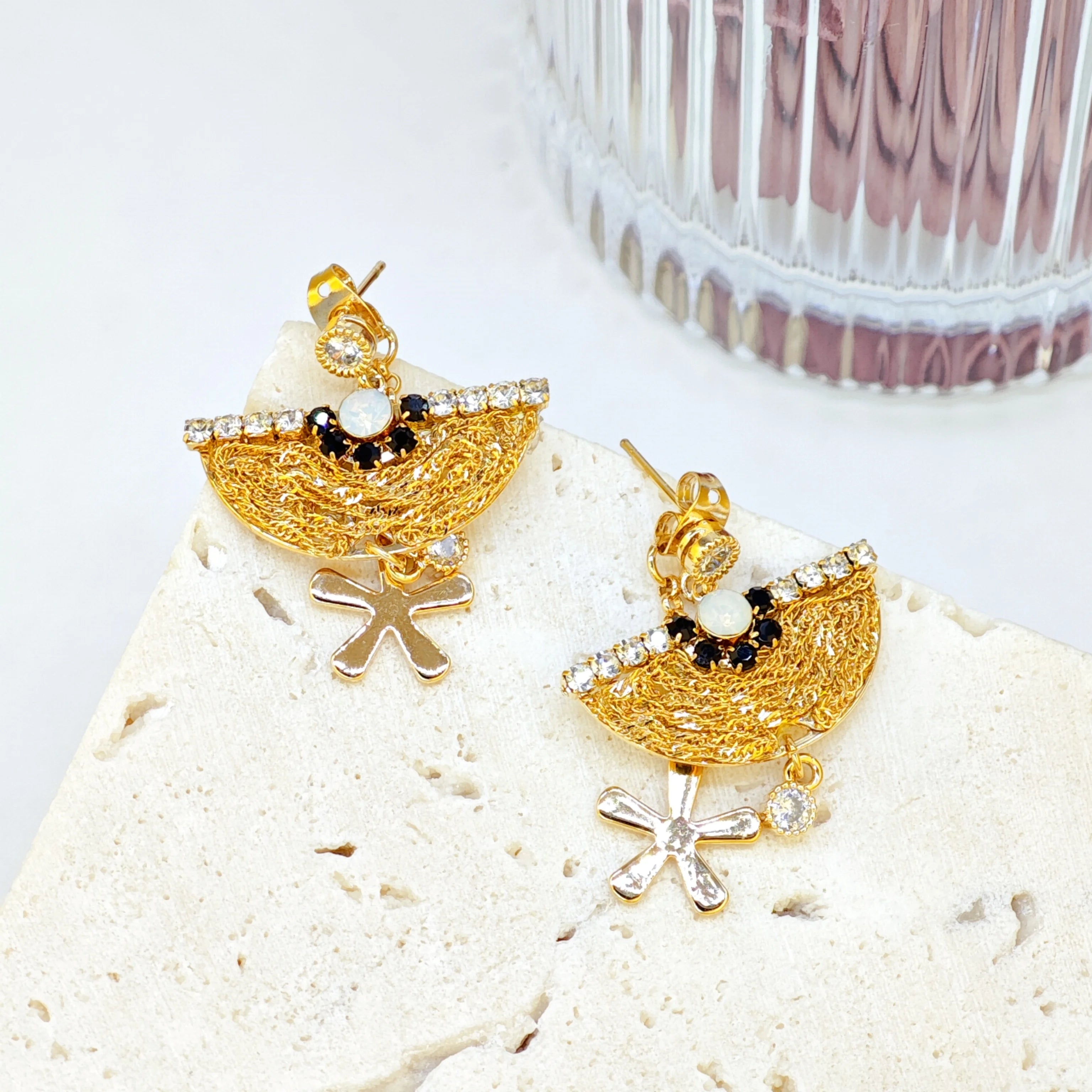 Ilona New Women's Fashion Jewelry Stud Earring Handmade Retro 18K Gold Plated Copper Half Round Flower Drop Earrings