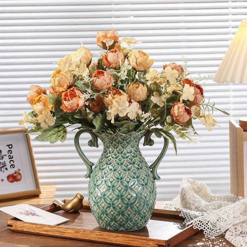 American Retro Relief High-End Ceramic Art Ornaments Matt Rose Flower Arrangement for Living Room TV Cabinet Entrance Elegant