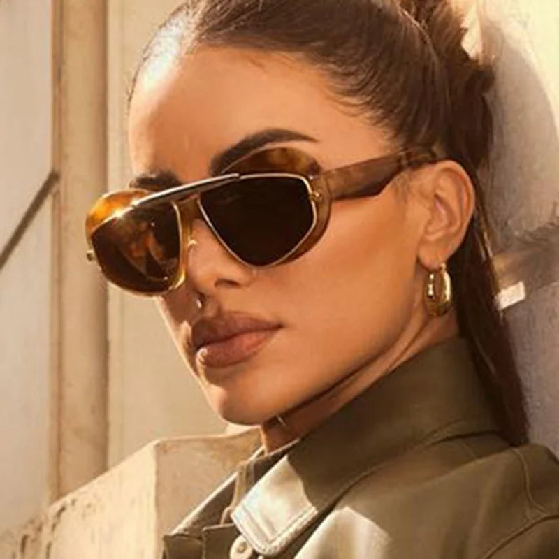 Hot Sale Trendy Cat Eye Sunglasses Oversized Luxury Unique Design for Women Men Fashion Accessories Customizable Wholesale