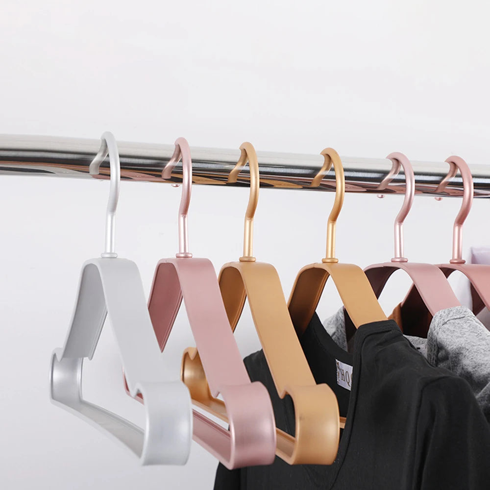 Heavy-Duty Pink Aluminum Metal Coat Hangers Multipurpose Antique Gold for Clothes for Wardrobe and Bathroom Use