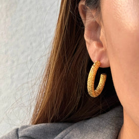2024 Dazan 18k Gold Plated Winter Hypoallergenic Stainless Steel High Quality Vintage Embossed C Hoop Earrings Luxury Jewelry