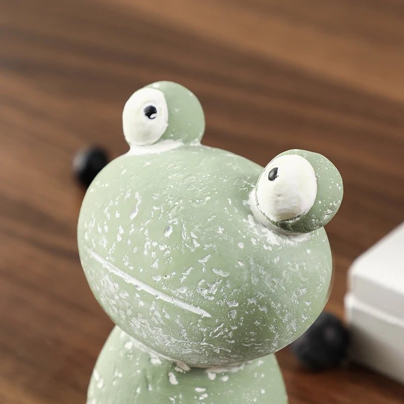 Eco-Friendly Handmade Cement Frog Statue Cute Tabletop Decor for Living Room Graduation