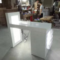 Foshan Factory Hot Sale White Nail Salon Manicure Table With Light