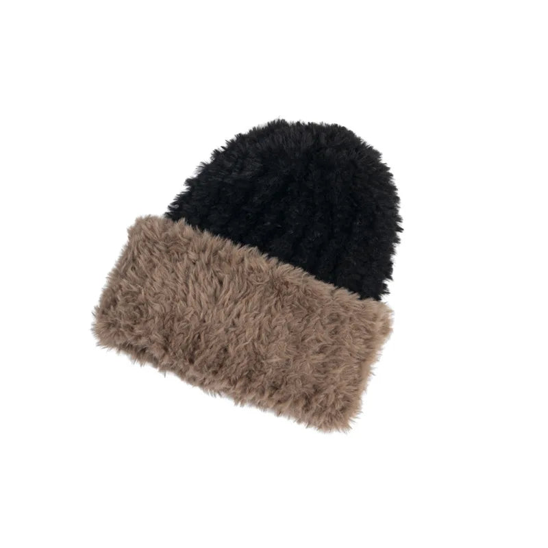 2023 New Design 3D Embroidered Crochet and Knitted Plush Hat Big Head Autumn and Winter Adult Lady for Business and Travel