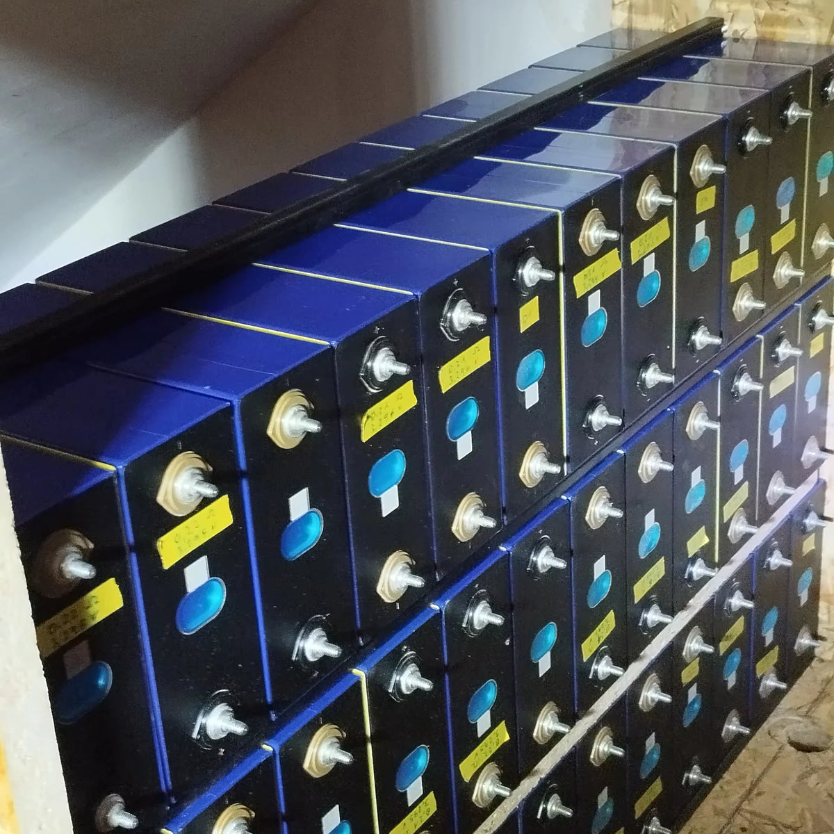 3.2V 280Ah to 314Ah Liquid LiFePO4 Prismatic Lithium Battery Cells 10000 Cycles for EV Solar Off-Grid Marine Energy Storage MegaBDM
