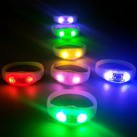 RICHSHINING Replaceable Led Flashlight Bracelet Wristbands With Laser Engraved LOGO for Event Party Bar Glowing in the Dark