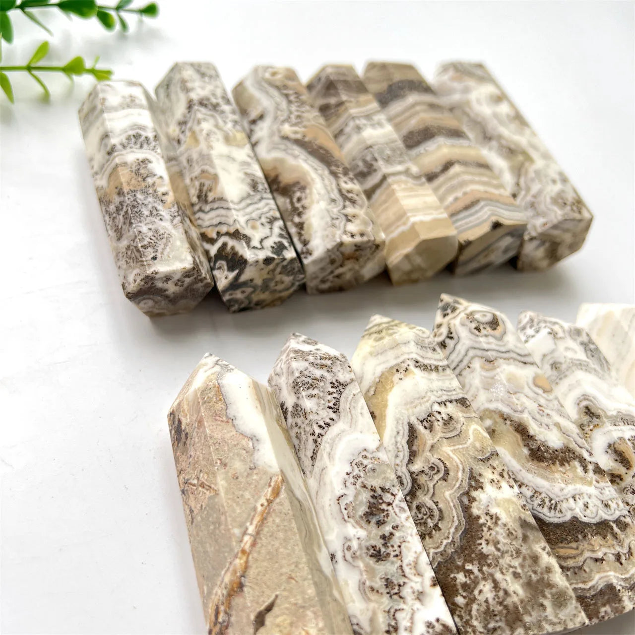 Wholesale Natural Crystals Spiritual Healing  Han Product Stripe Small Dendritic Calcite Points Tower