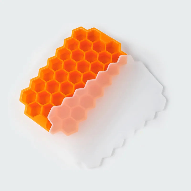 Hot Sale Food Grade 37 Cubes Silicone Ice Cube Tray Honeycomb Ice Mold with Lids Reusable Sustainable Option for Ice Cream Tools