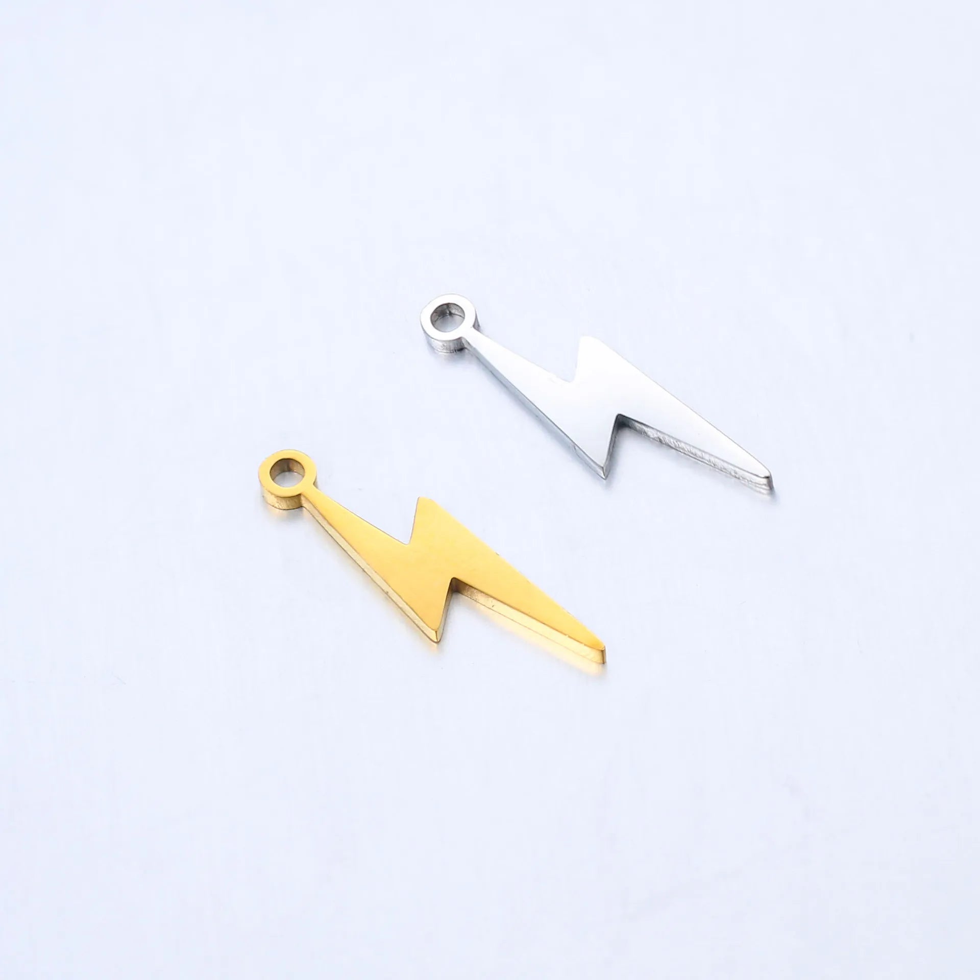 Wholesale Stainless Steel High Quality Mirror Polish Lightning Charm Pendant for Jewelry Making Diy Necklace Findings (SZ098)