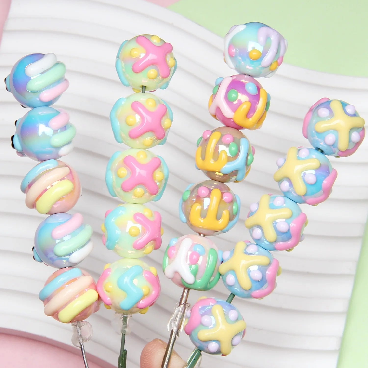16mm Loose Round Acrylic Beads Wholesale Cream Color Hand-painted Acrylic Beads for DIY Phone Chain